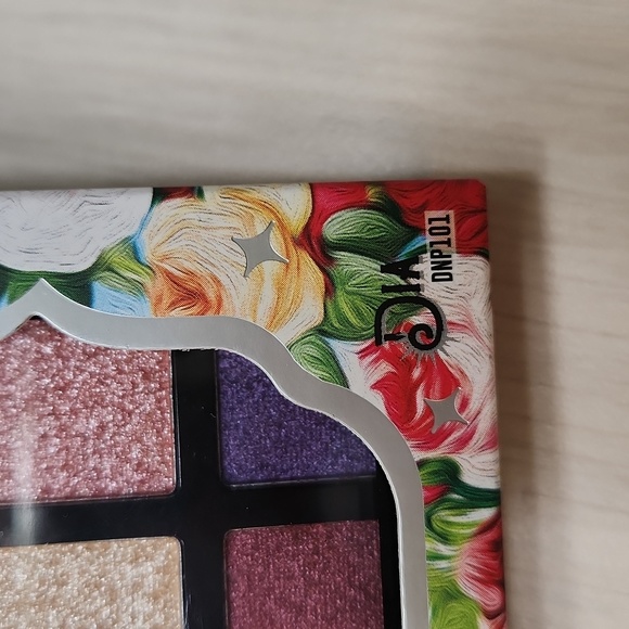 J.Cat Beauty Dia & Noche 🎨Eyeshadow Palette 🎨in Dia DNP101 15 colors 🌟NEW🌟 - Picture 3 of 7